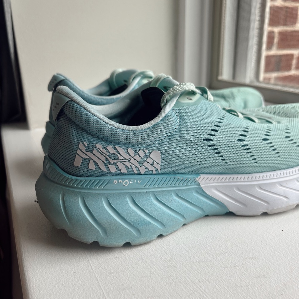 HOKA PROFLY MACH 2